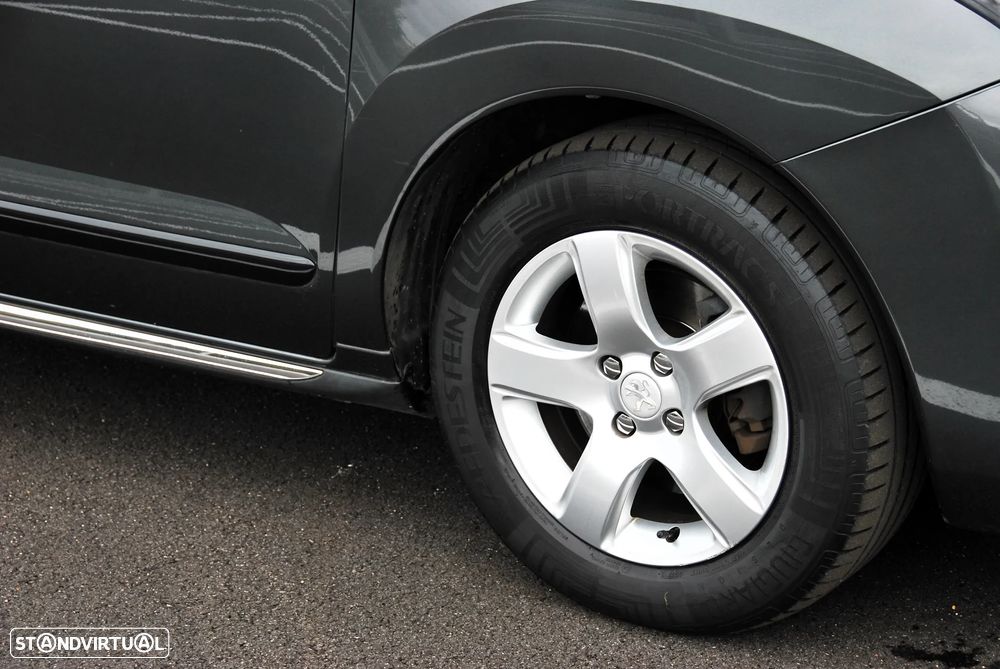 Peugeot 3008 2.0 HDi Hybrid4 - 10