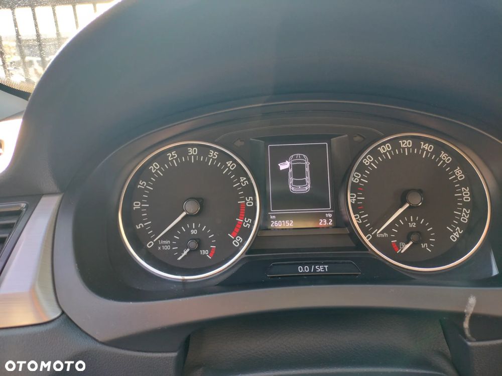 Skoda RAPID 1.6 TDI DPF Ambition - 20