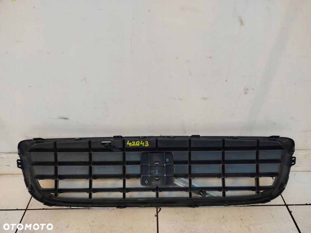 volvo v50 lift 07r- grill atrapa chłodnicy - 6