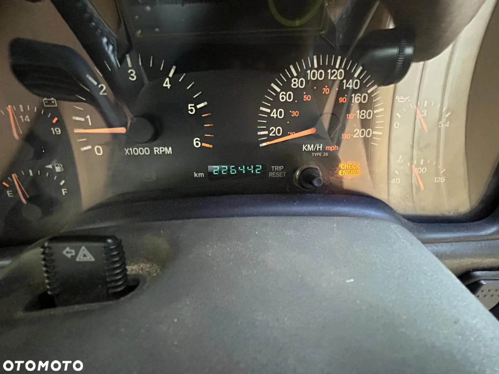 Jeep Cherokee 4.0 Limited - 14