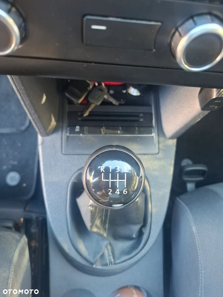 Volkswagen Tiguan - 14