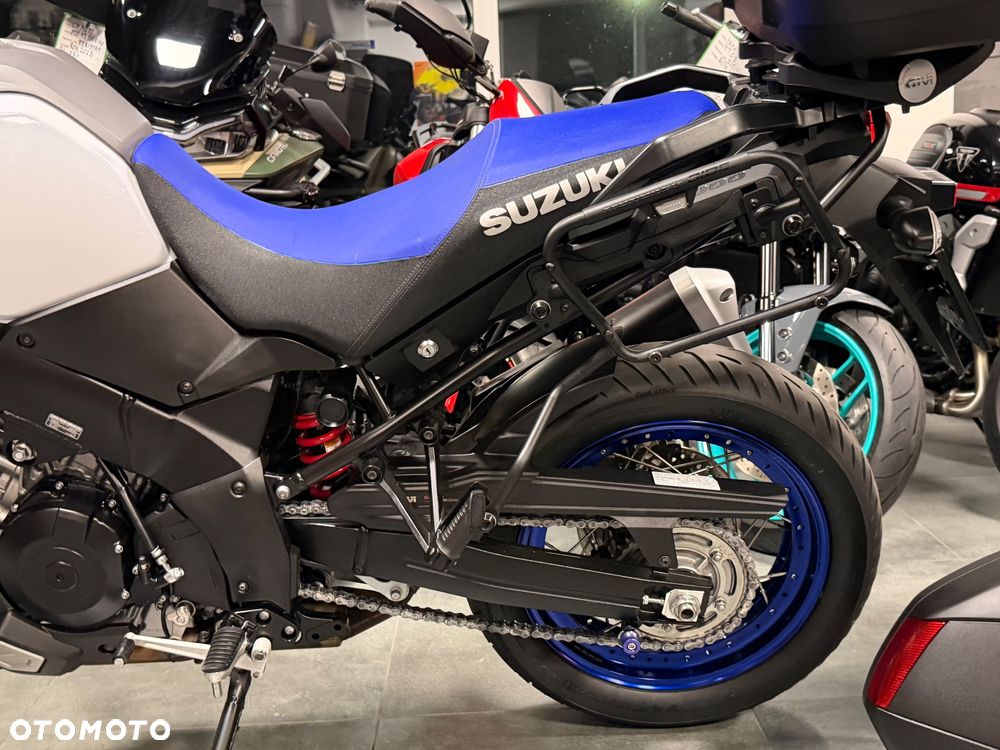 Suzuki V-STROM - 33