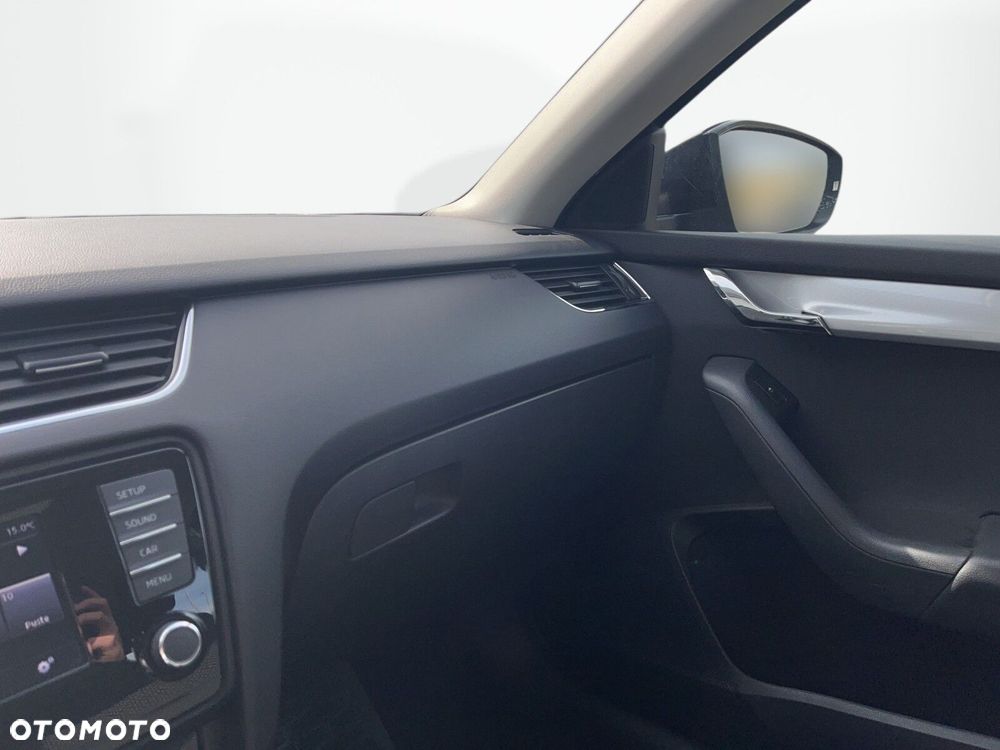 Skoda Octavia 1.4 TSI Ambition - 28