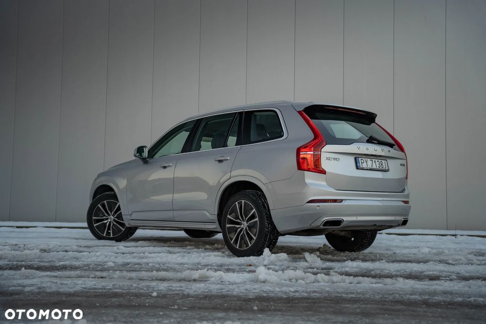 Volvo XC 90 B5 D AWD Geartronic Momentum - 11