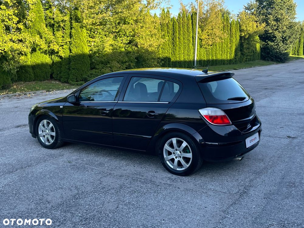 Opel Astra 2.0 Turbo Sport - 36