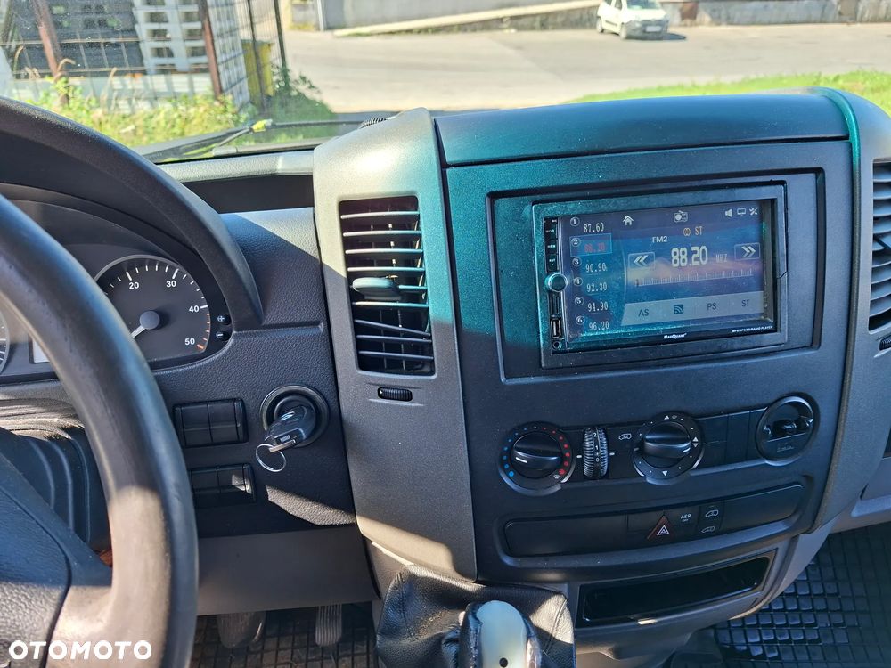 Mercedes-Benz SPRINTER 212CDI - 8