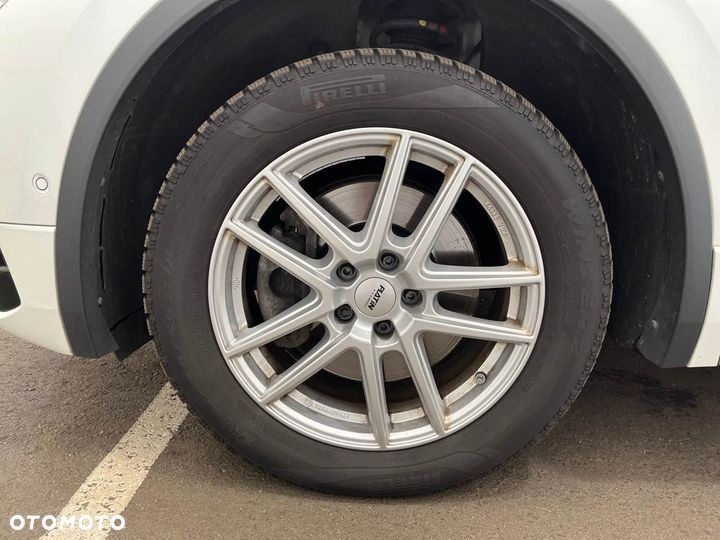 Volkswagen Tiguan 2.0 TDI SCR 4MotION DSG R-Line - 11