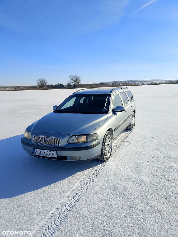 Volvo V70 2.4 AWD - 2