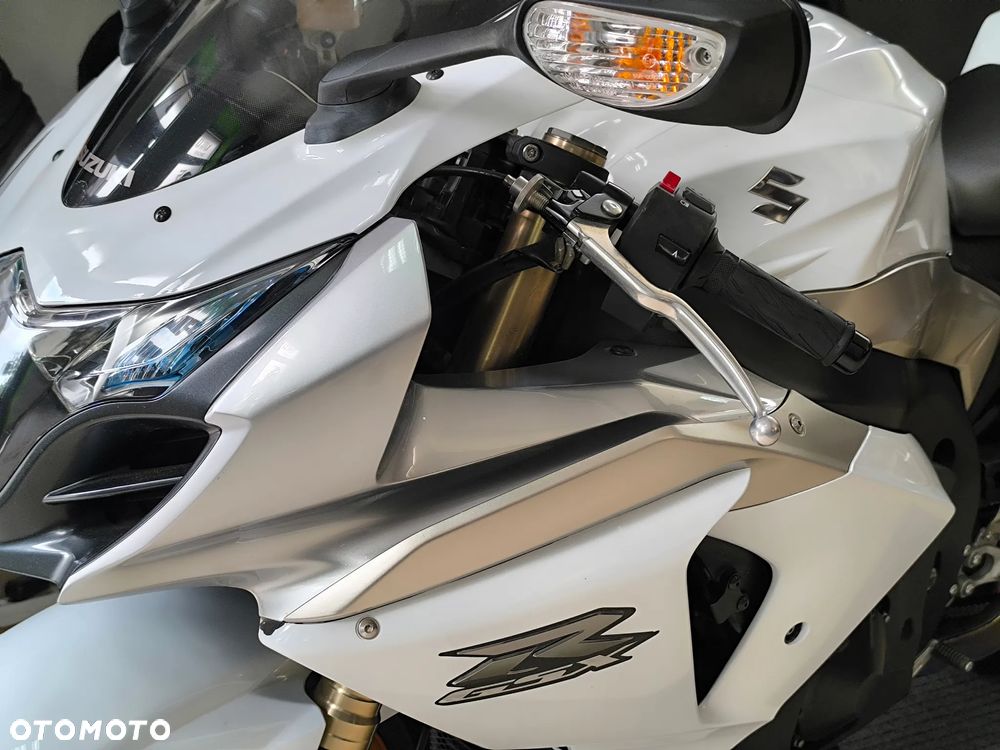 Suzuki GSX-R - 23