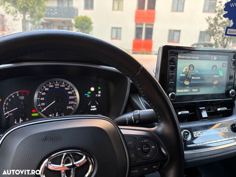 Toyota Corolla 1.8 Business Edition - 12