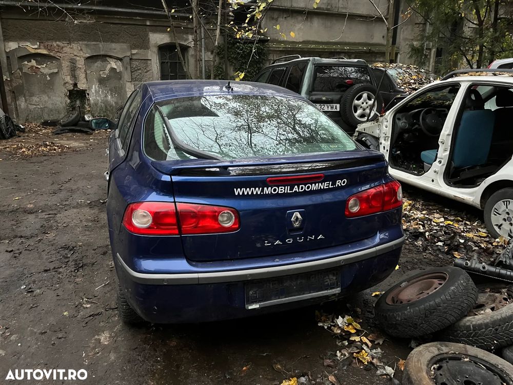 Dezmembrez Renault Laguna II facelift  xenon 2006 albastru 2.0 benzina - 4