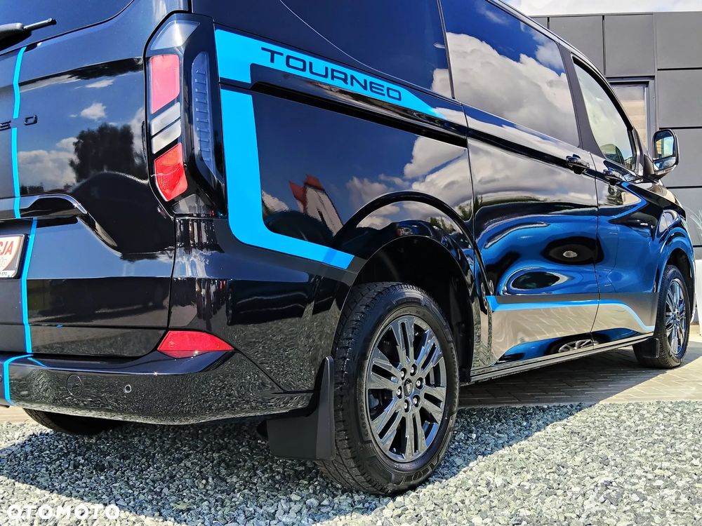 Ford Tourneo Custom 320 L1H1 VA Autm Titanium - 38