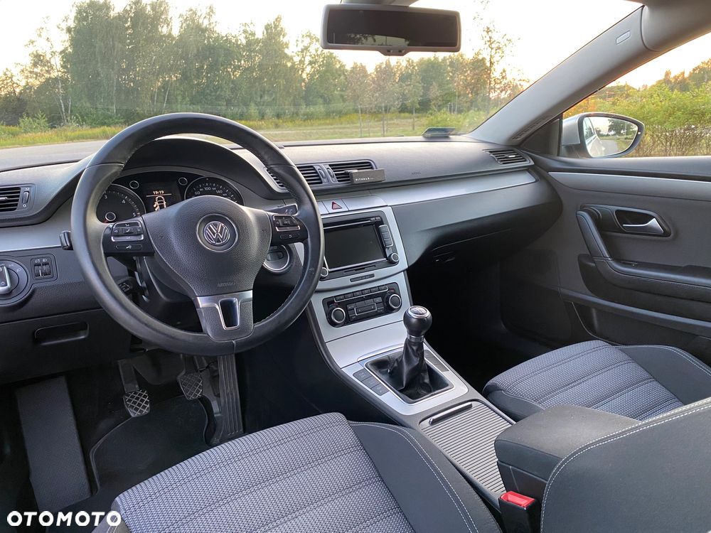 Volkswagen Passat CC - 14