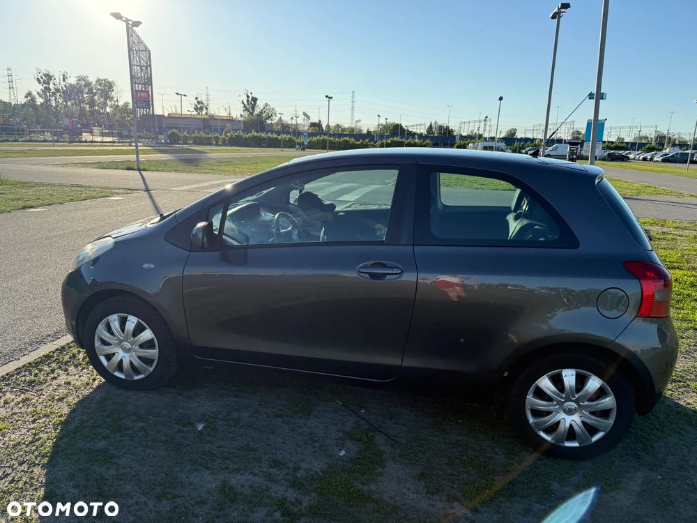 Toyota Yaris 1.3 Luna - 5