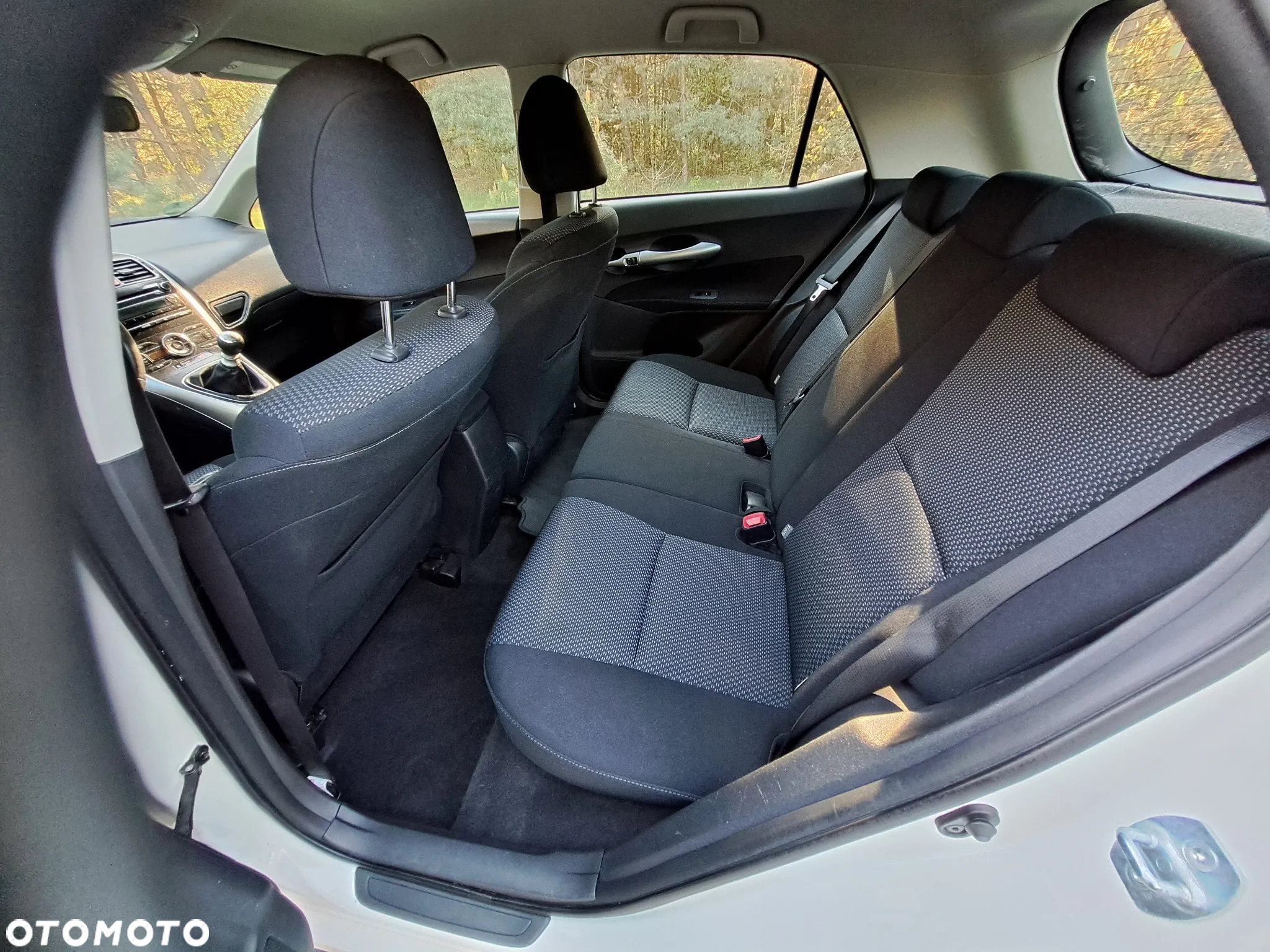 Toyota Auris 1.6 Life+ - 19