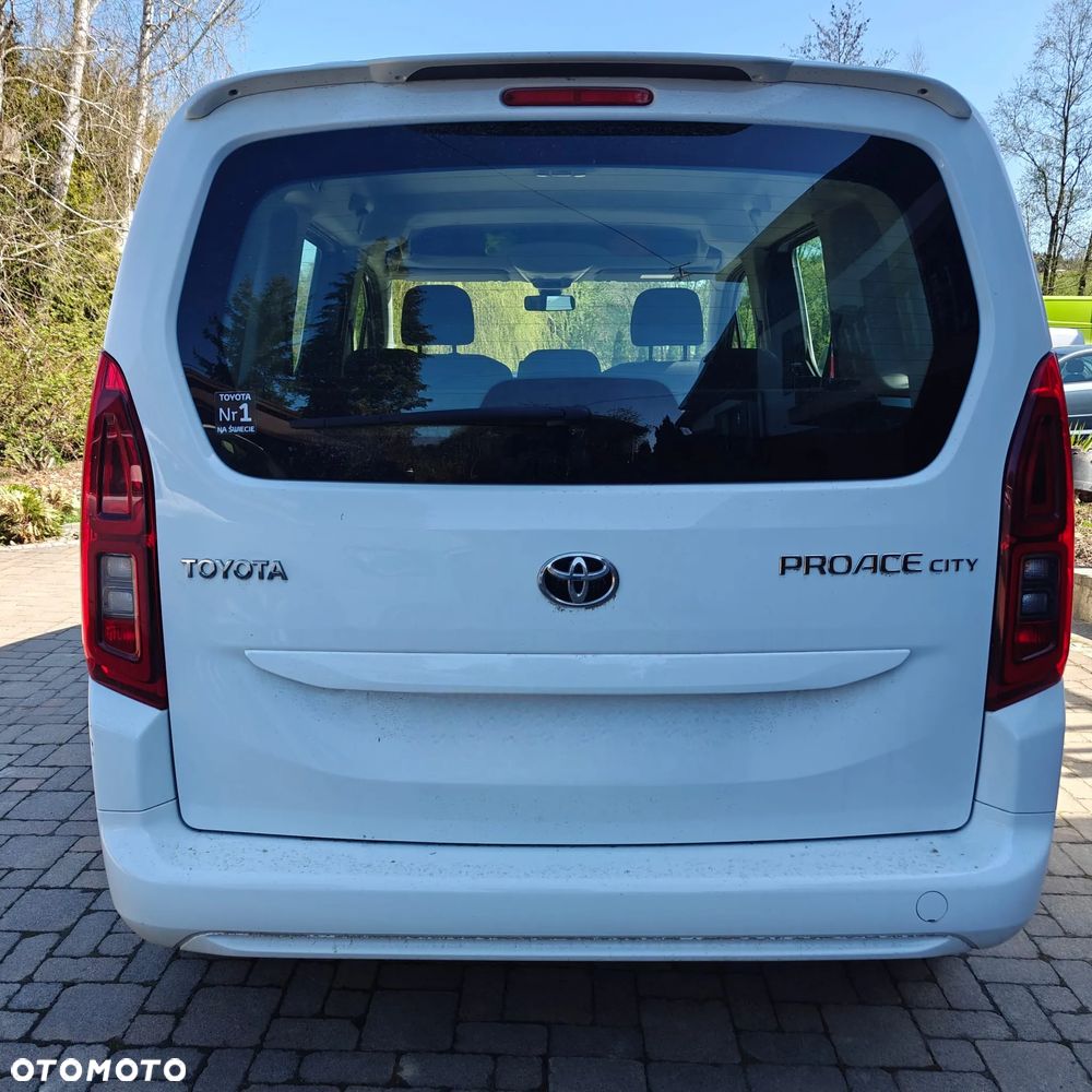 Toyota Pro Ace City - 7