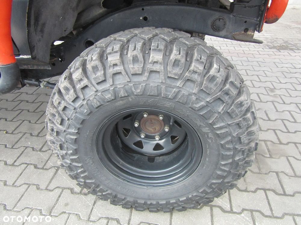 Nissan Patrol 2.8 TDI - 12