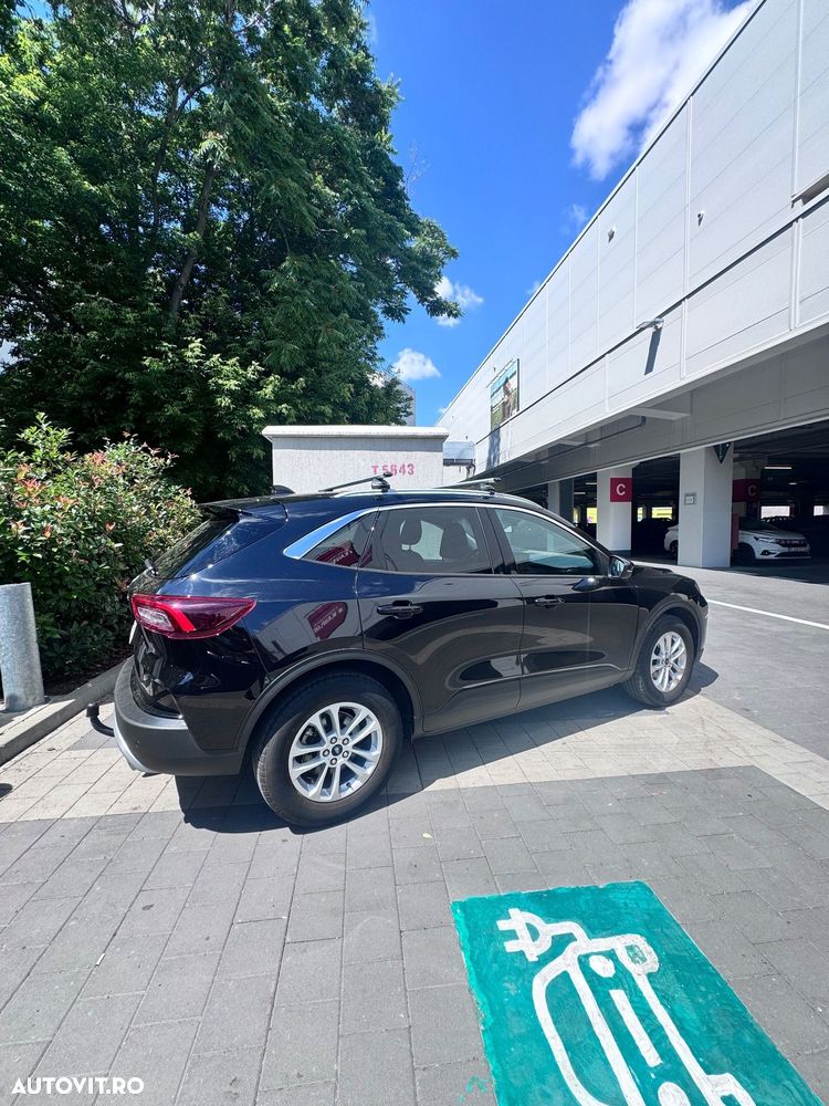 Ford Kuga - 3