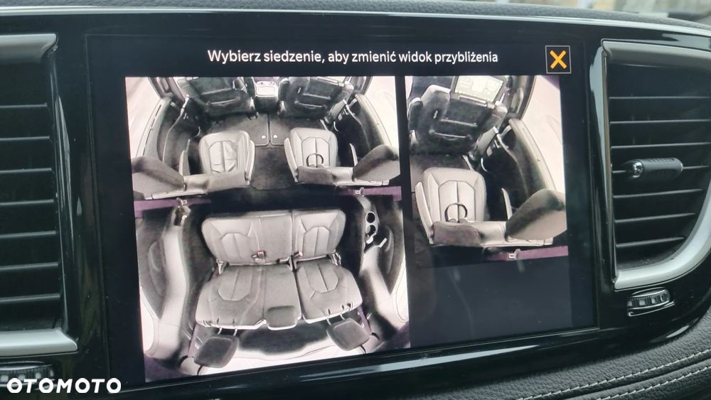 Chrysler Pacifica - 7