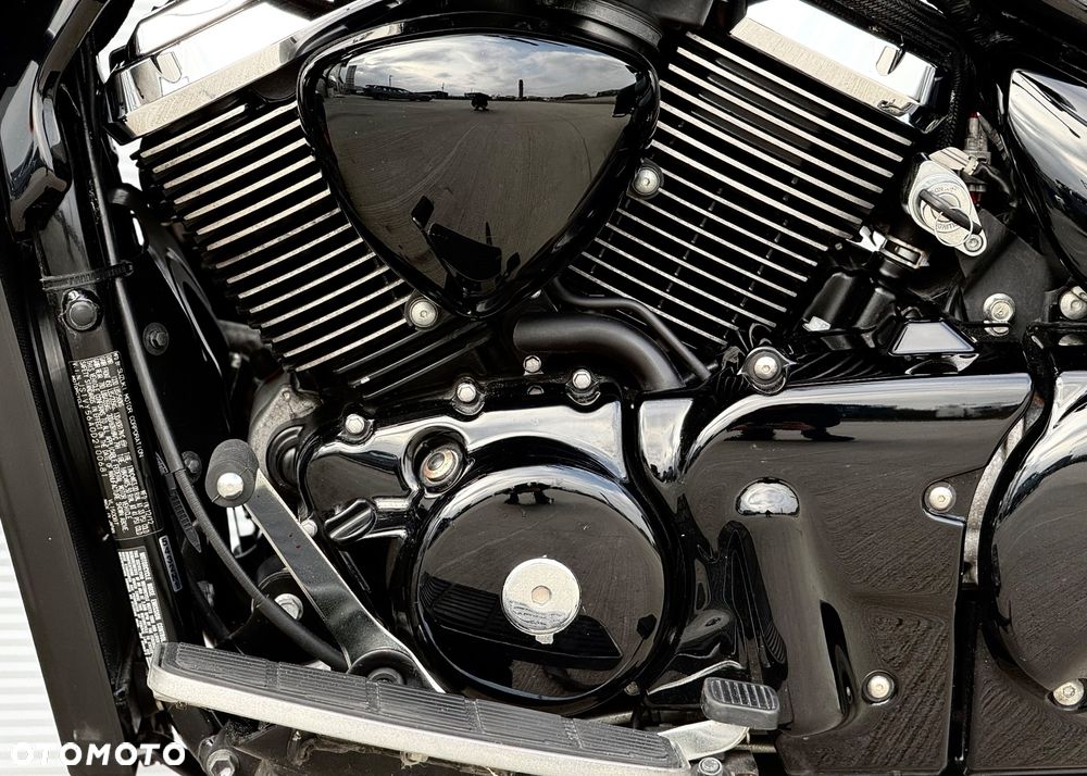 Suzuki Boulevard - 27
