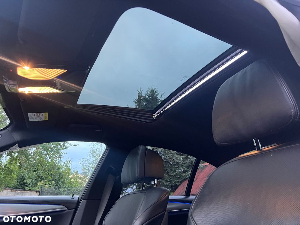 BMW Seria 5 530d xDrive M Sport sport - 18