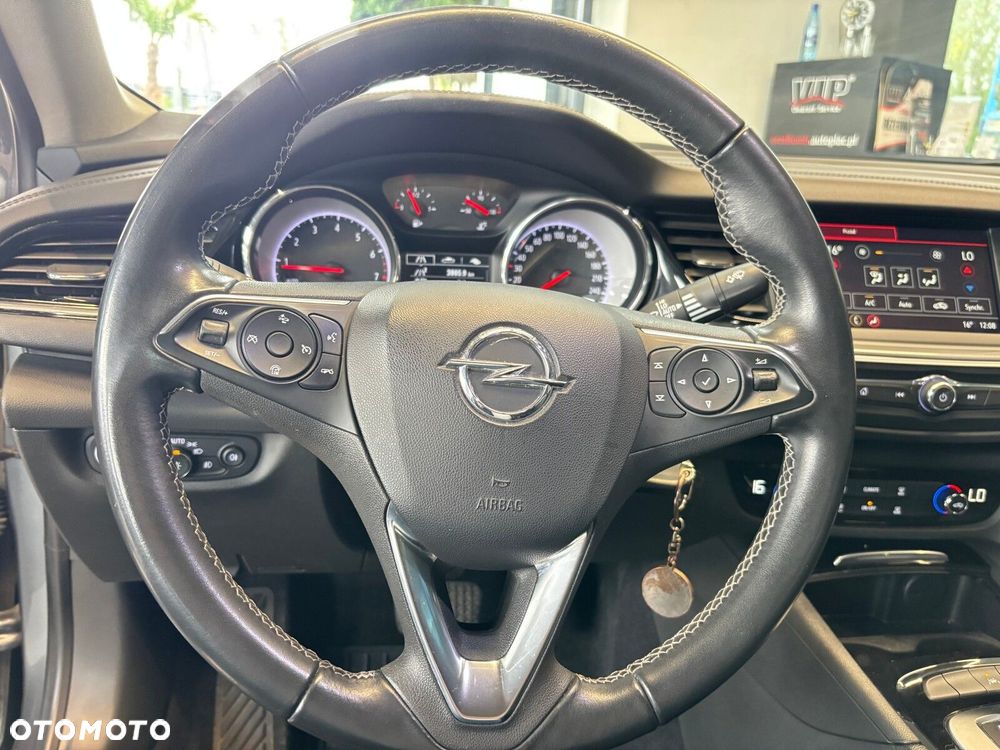 Opel Insignia - 14