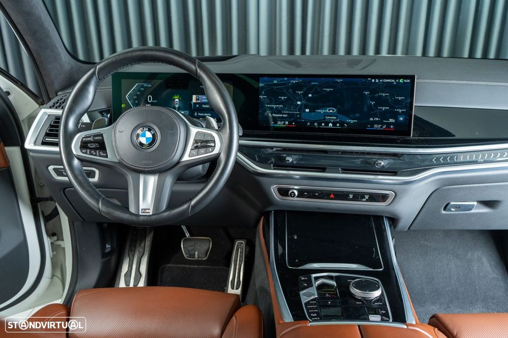 BMW X7 40 d xDrive Pack M Desportivo - 17