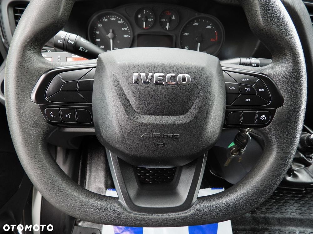 Iveco DAILY 35C16 CHŁODNIA KONTENER -1*C ZASILANIE 230V TEMPOMAT NAWIGACJA BLIŹNIACZE KOŁA KLIMATYZACJA  160KM - 33