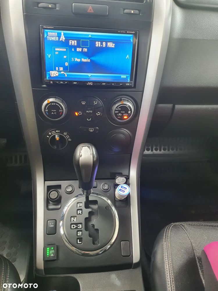 Suzuki Grand Vitara 2.0 Automatik Comfort - 9