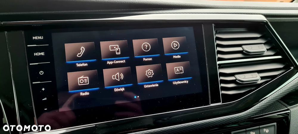 Volkswagen Multivan - 24