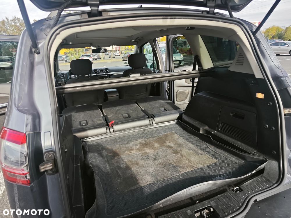 Ford S-Max - 22