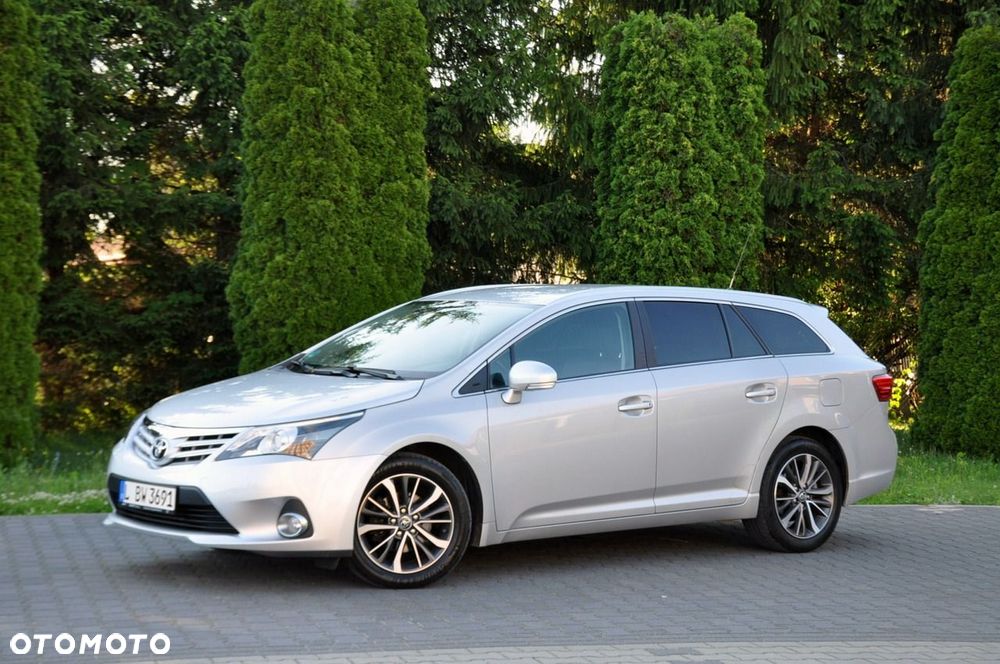 Toyota Avensis - 11