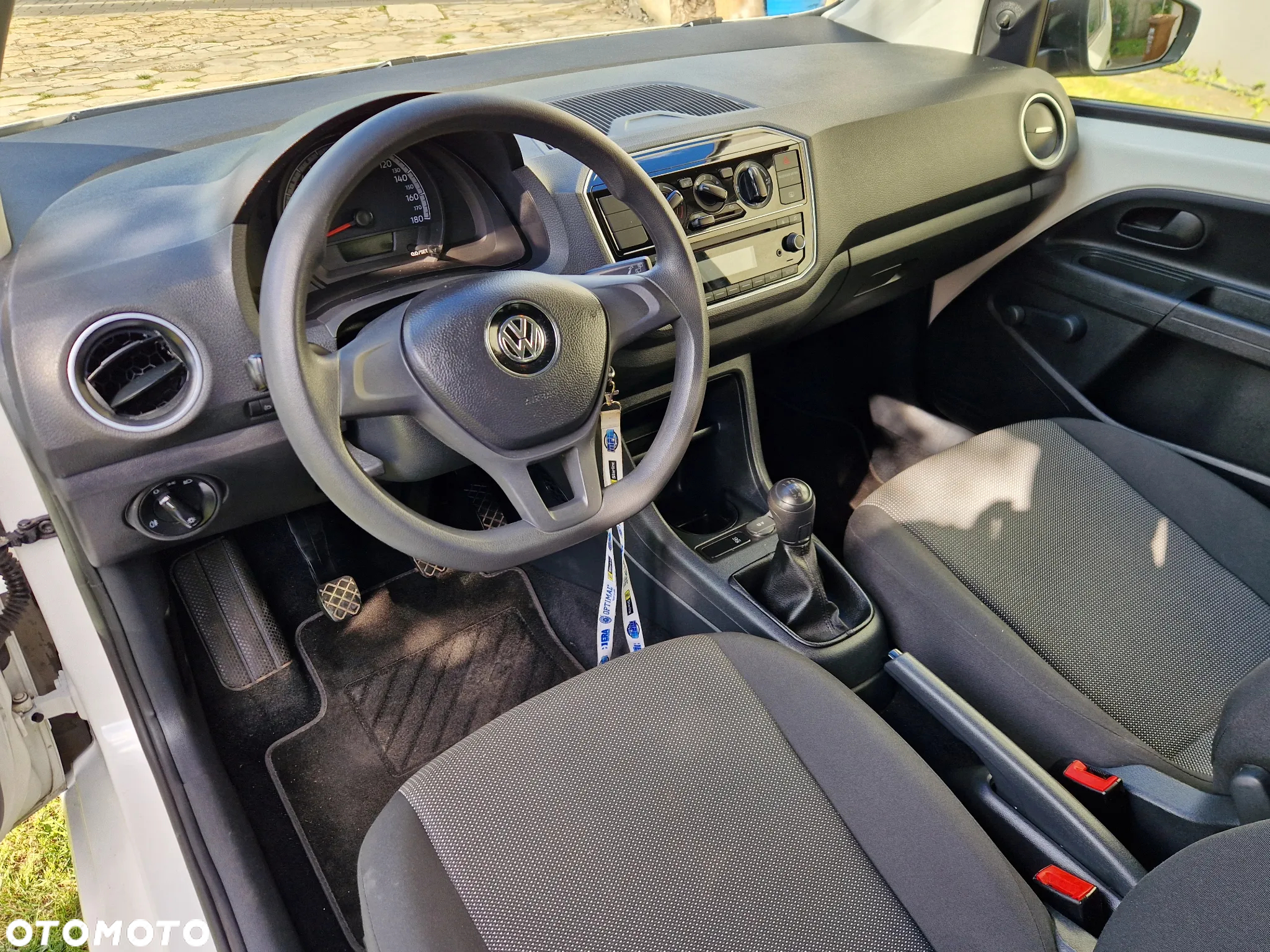 Volkswagen up! 1.0 move - 13