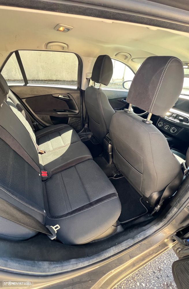 Fiat Tipo Station Wagon 1.3 M-Jet Lounge Tech J17 - 20