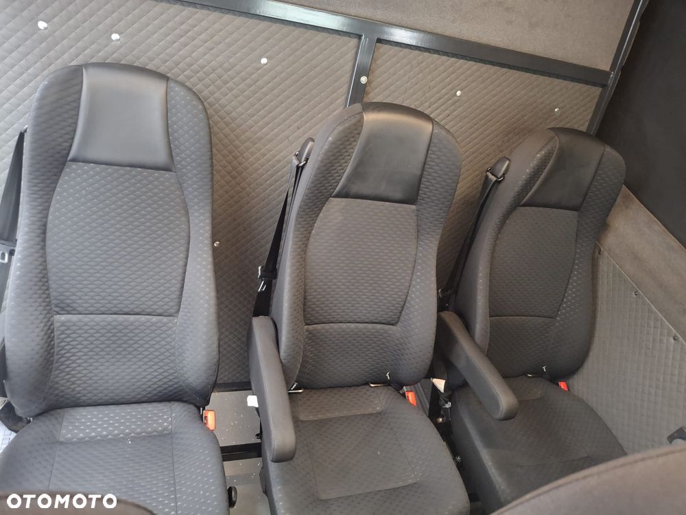 Volkswagen Crafter - 12