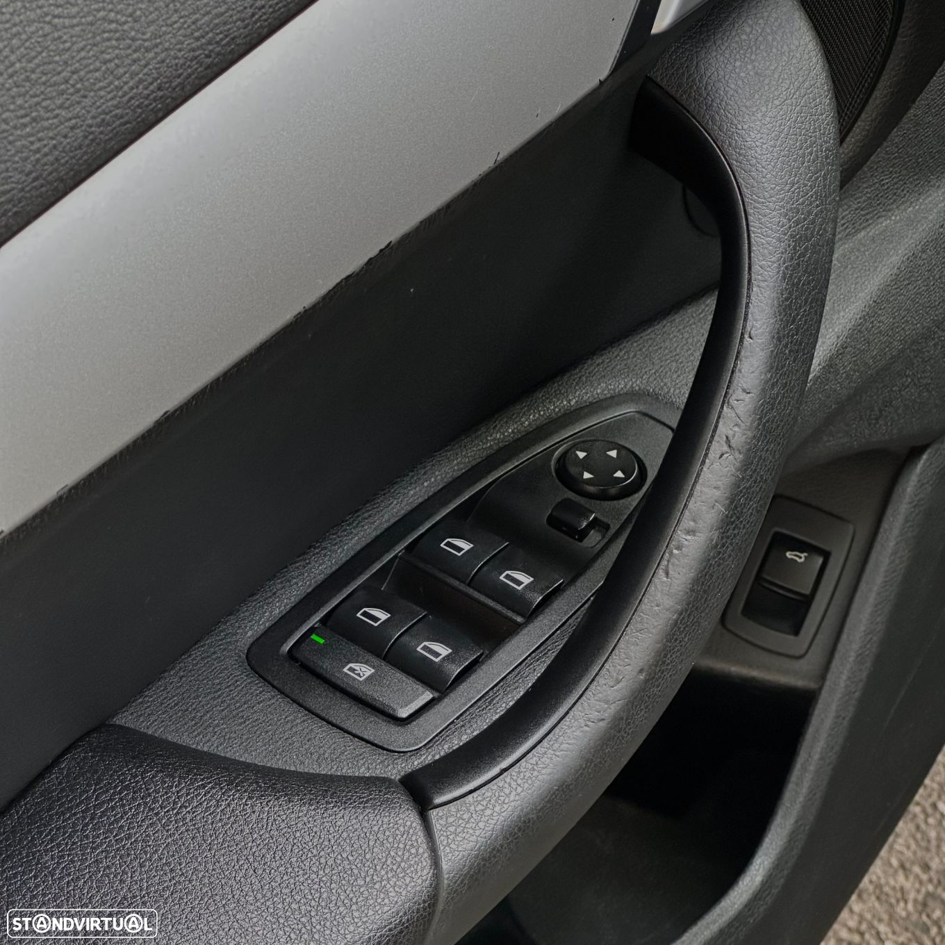 BMW X1 16 d sDrive Advantage - 12
