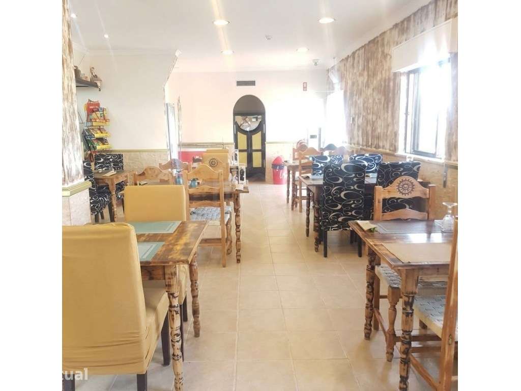 Snack-Bar/Restaurante com Esplanada em zona central em Vila Nova de... - Grande imagem: 4/14