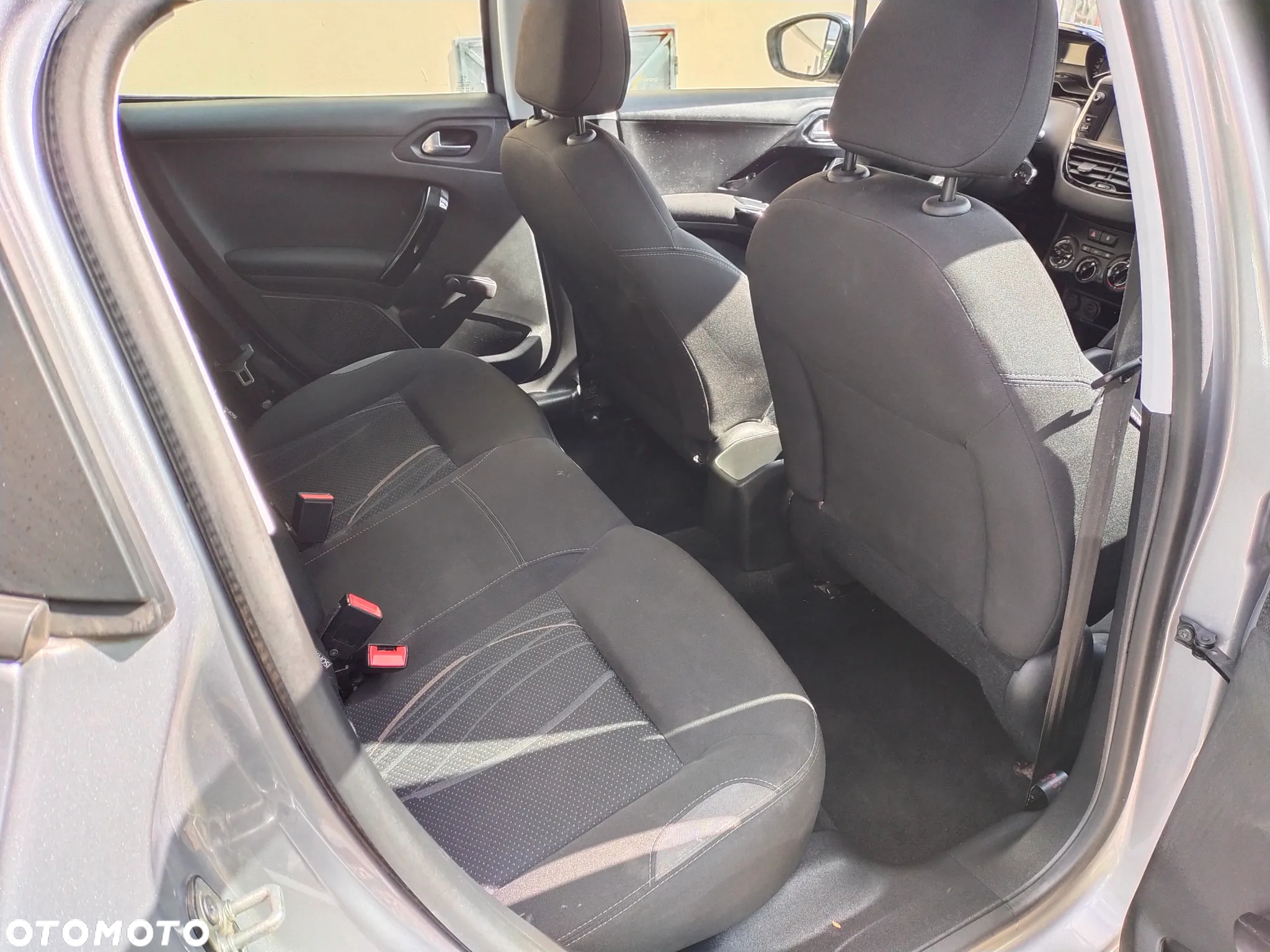 Peugeot 208 1.6 BlueHDi Active - 10