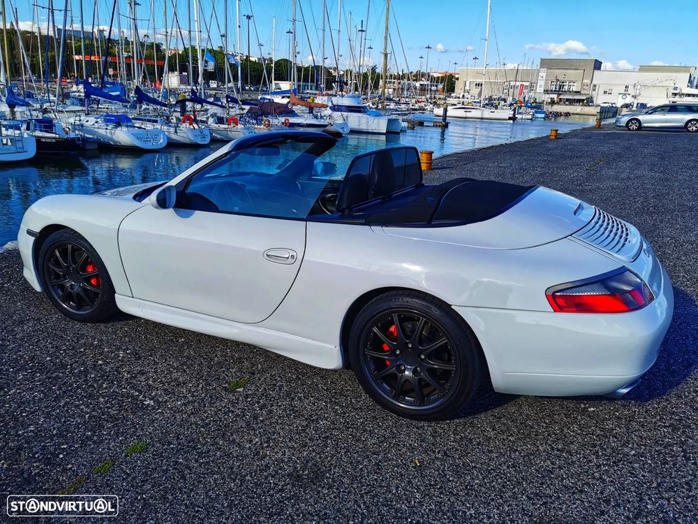 Porsche 911 Série F - 10