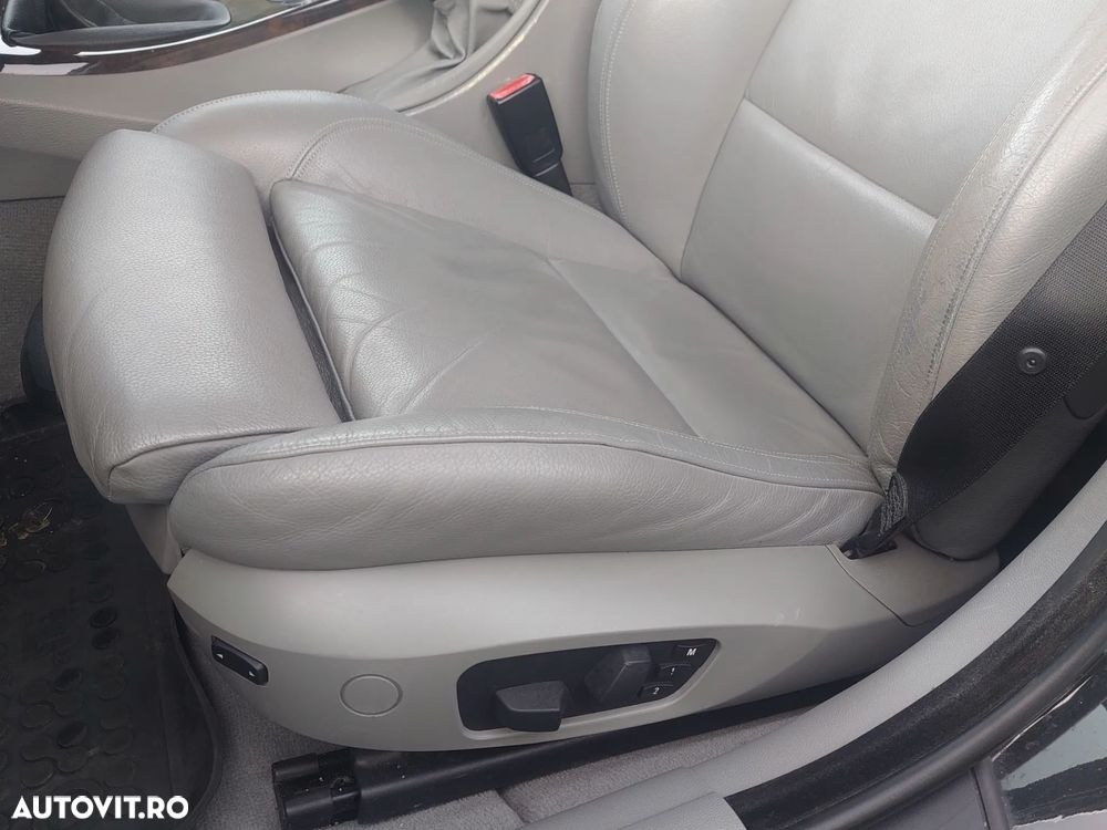 BMW Seria 3 325i - 21