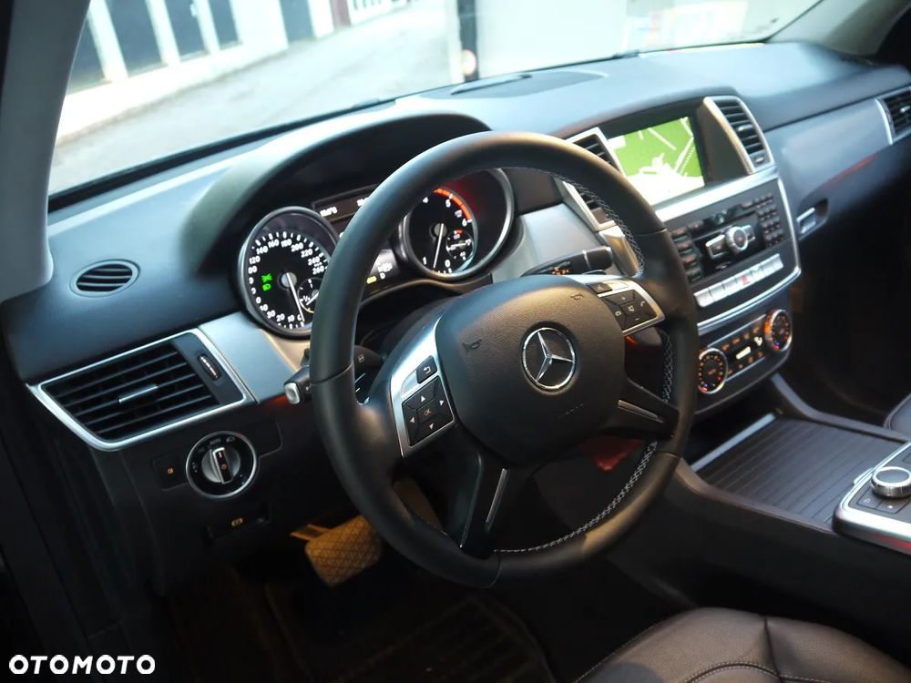 Mercedes-Benz ML 350 BlueTEC 4MATIC 7G-TRONIC Edition 1 - 34