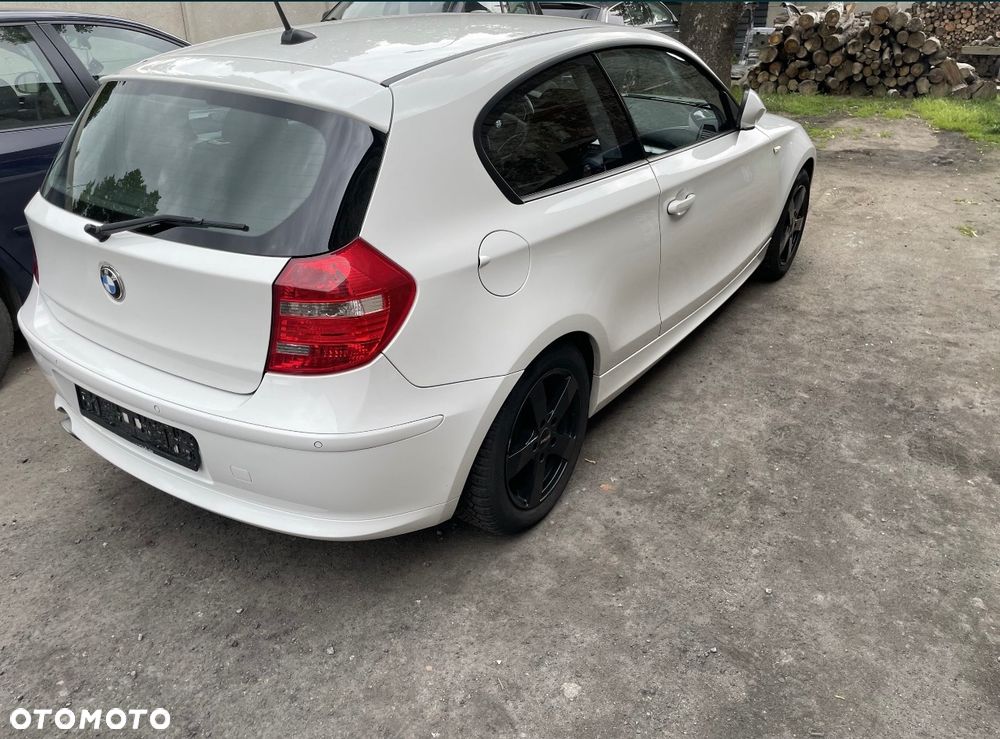 BMW Seria 7 750i - 25