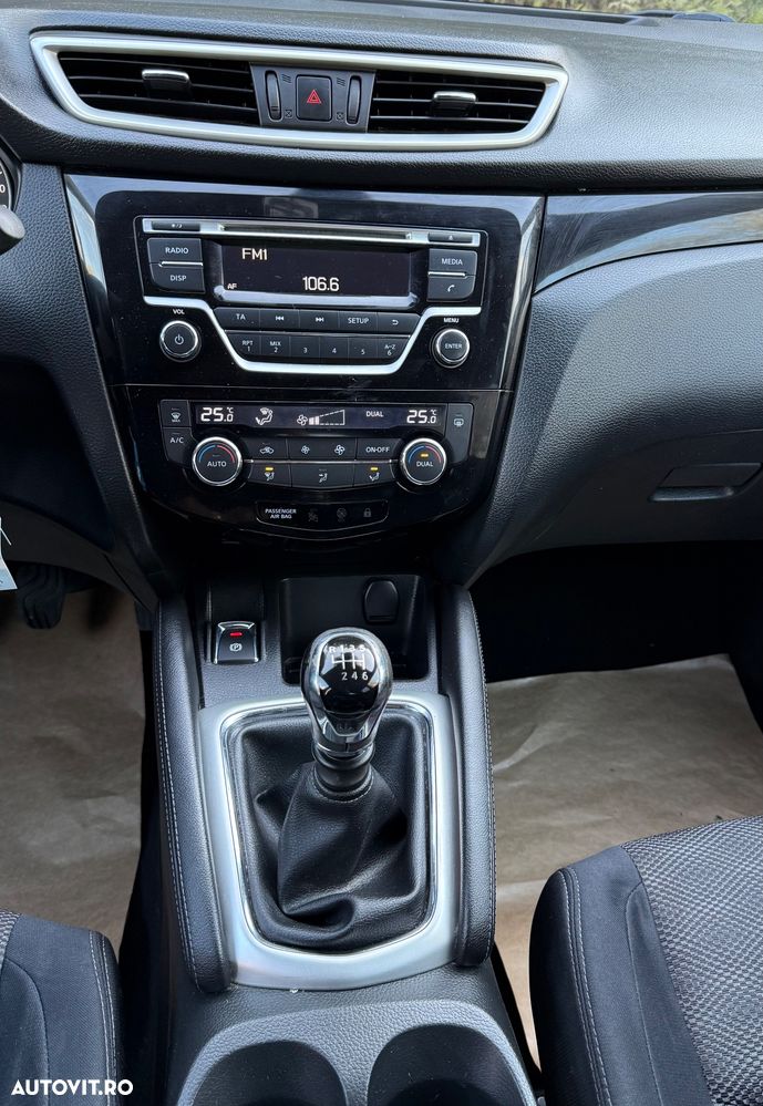 Nissan Qashqai 1.2 DIG-T TEKNA - 38