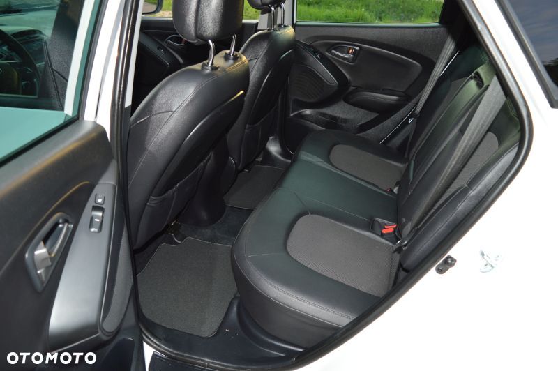 Hyundai ix35 - 23