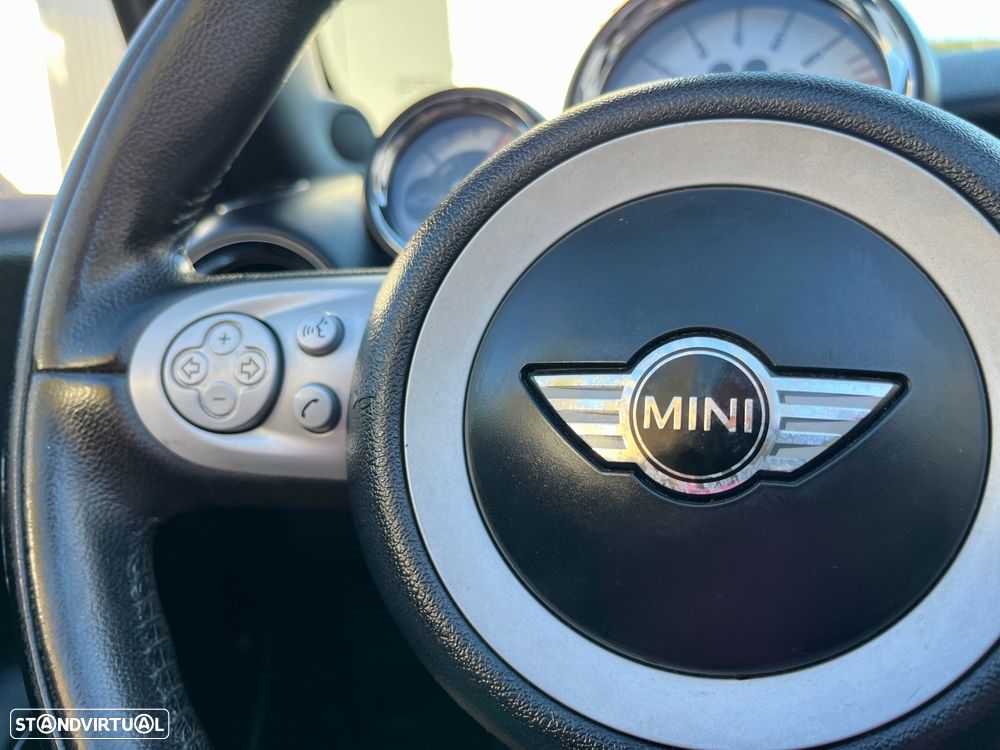 MINI Cabrio Cooper S - 16