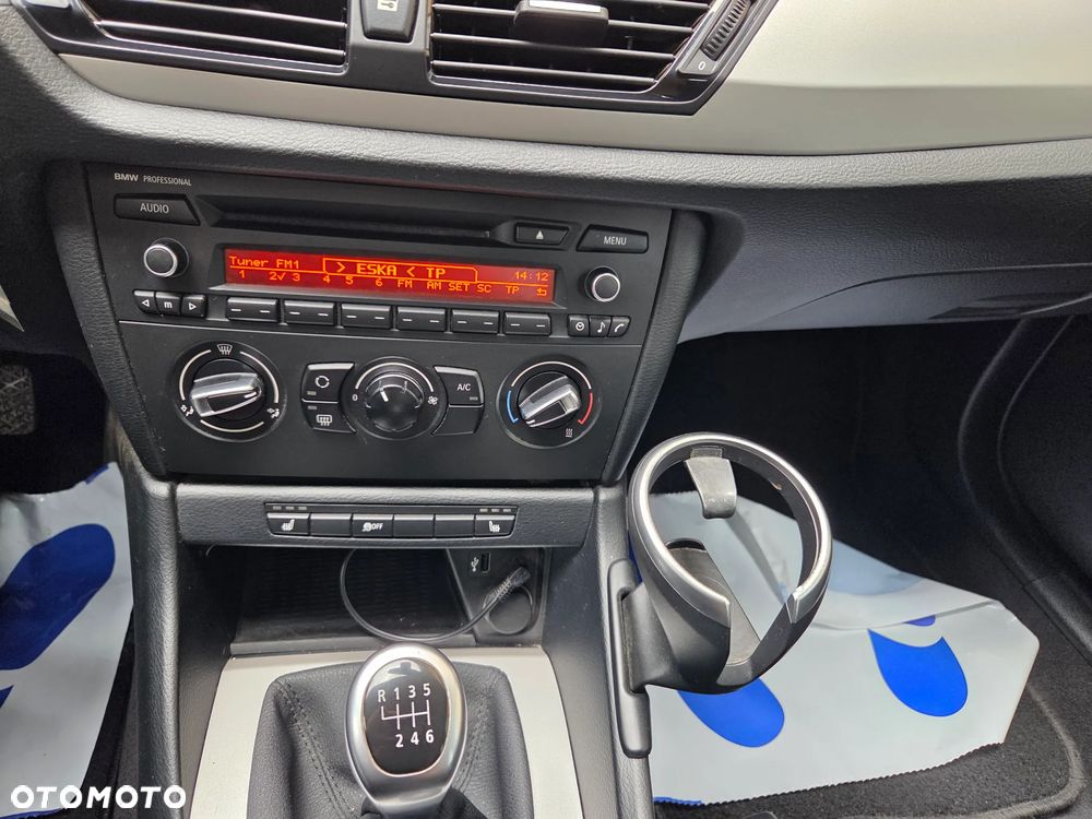 BMW X1 sDrive18i xLine - 38
