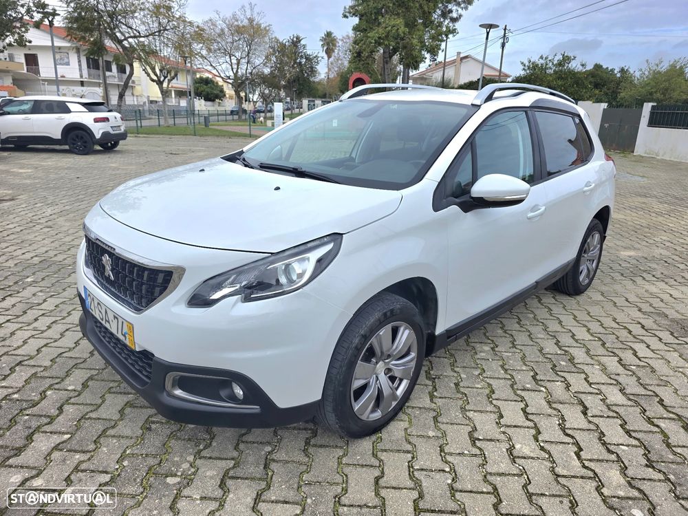 Peugeot 2008 1.2 PureTech Style - 1