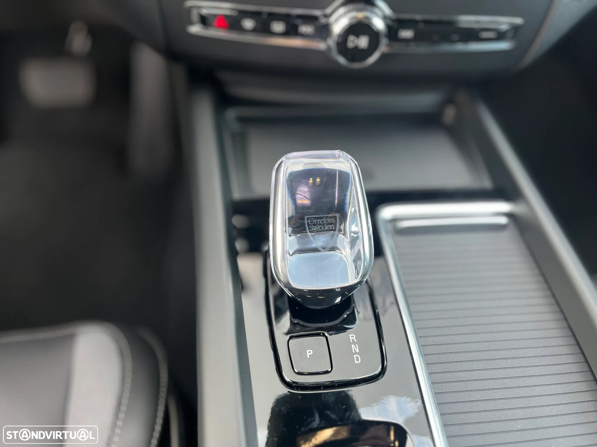 Volvo XC 60 2.0 T6 PHEV Plus Dark AWD - 24