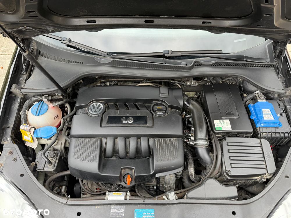 Volkswagen Golf - 28