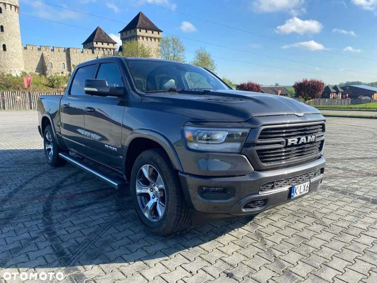 RAM 1500 Crew Cab Laramie - 2